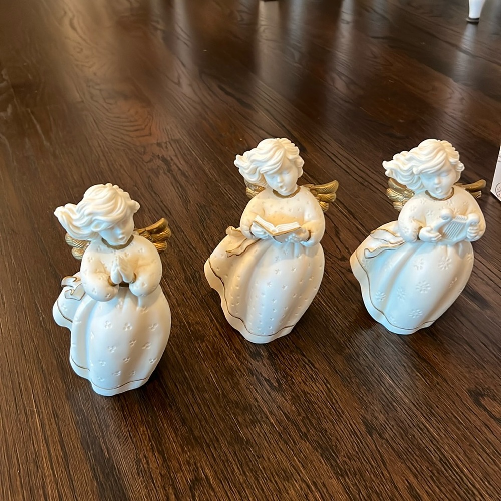 Windsong Angels set of 3 made in Italy 7” figure